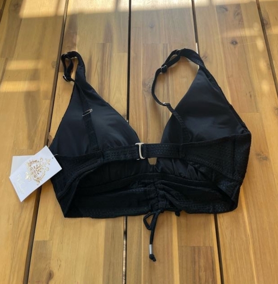Nwt BECCA Black Swim Bra Top with Molded Cups and Bow Detail Size Medium (DDD) - Picture 2 of 4
